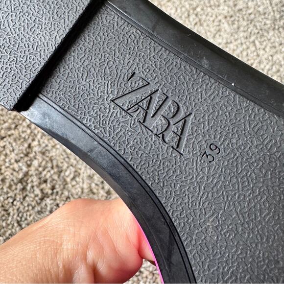 Zara Hot Pink Leather Slip On Sandals Womens 8.5 Beachy Flats Slides Casual - Picture 6 of 7